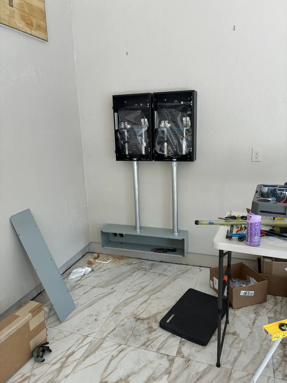 Anker transfer switch rough-in with wire trough, Montgomery OH