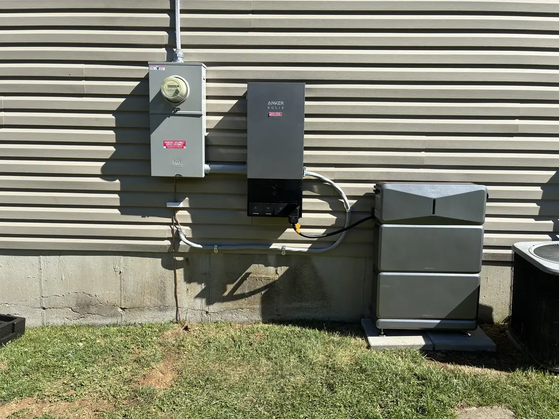 Anker SOLIX disconnect beside utility meter, Florence KY