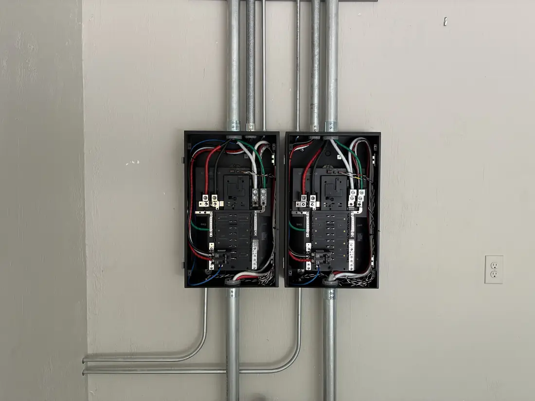 Dual Anker SOLIX transfer switches wired, Montgomery OH