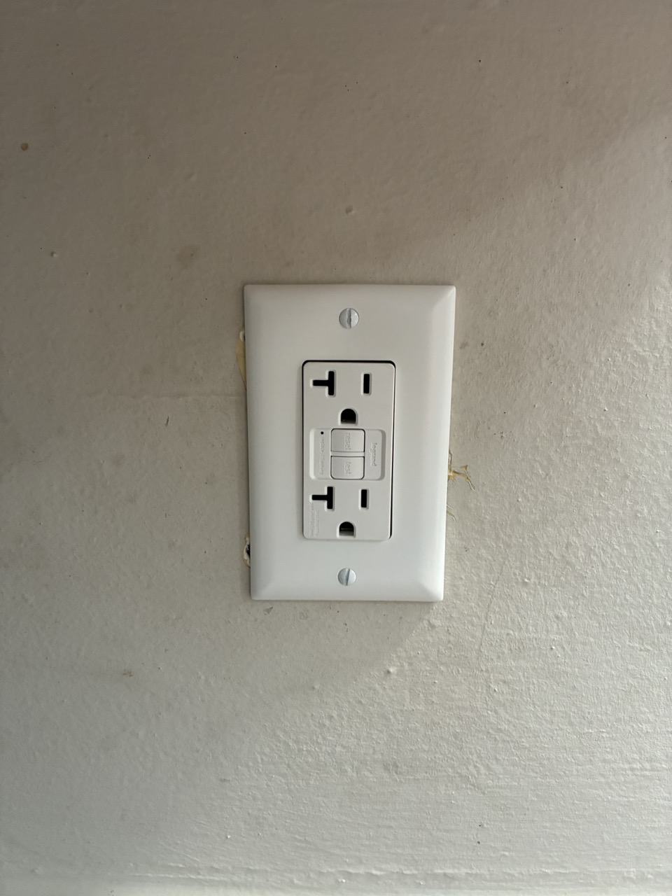 GFCI outlet installation Hyde Park, Cincinnati