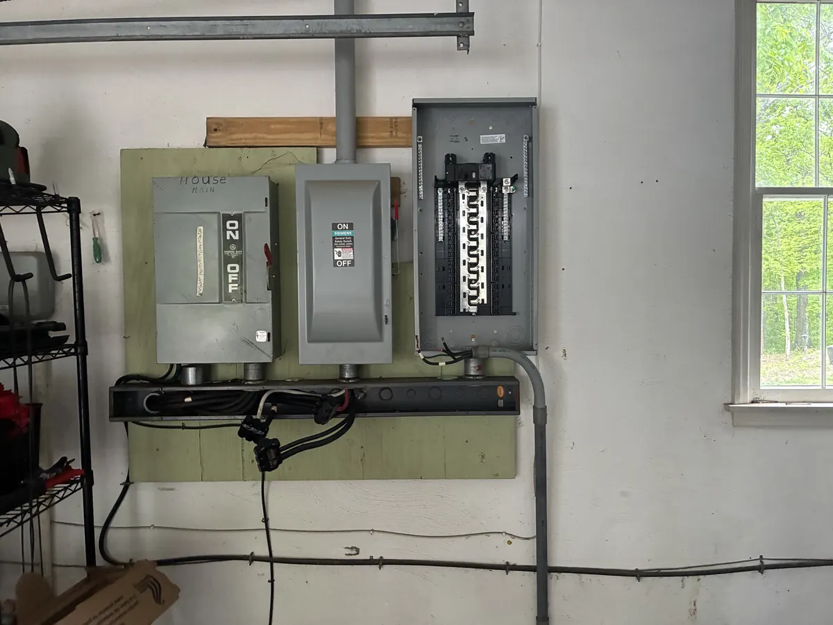 After: new Siemens panel and safety switch, Indian Hill OH
